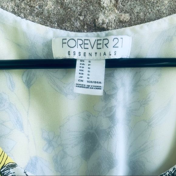 👗 Forever 21 - Picture 4 of 6